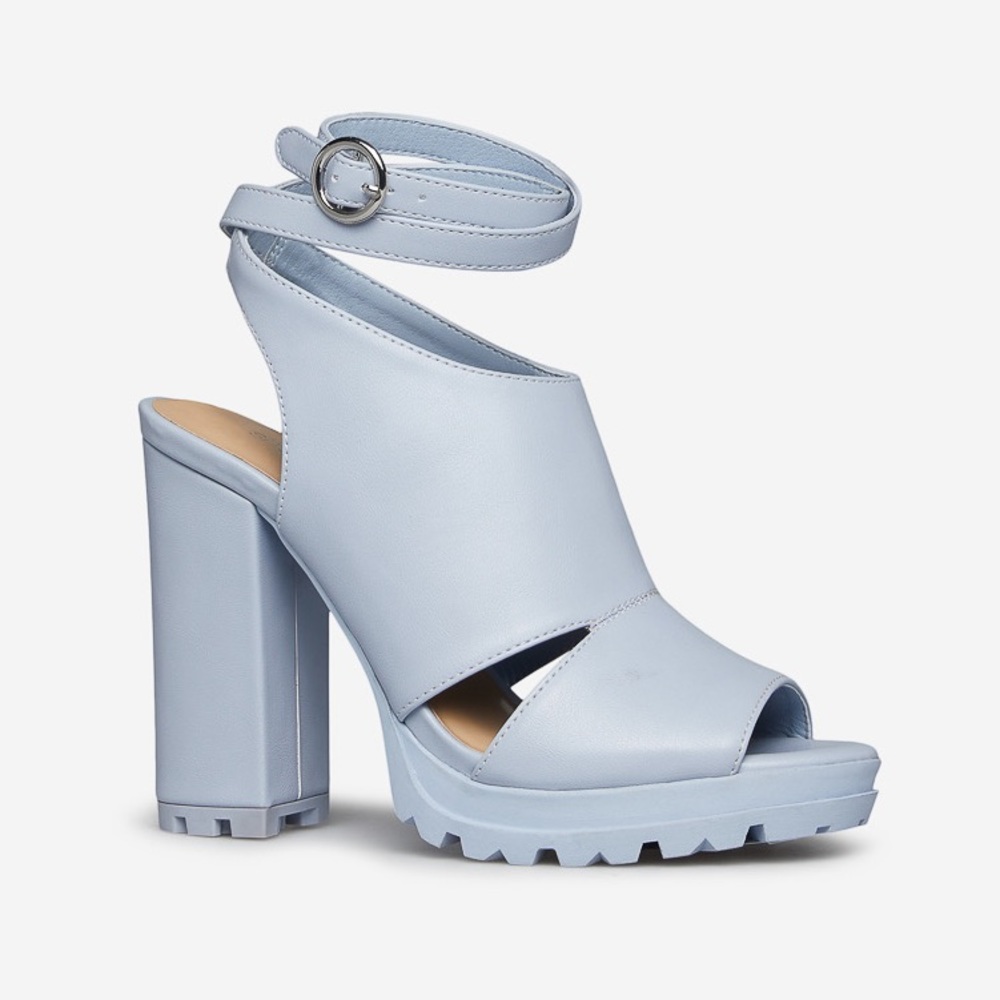 Women’s size 12 baby blue lug heels